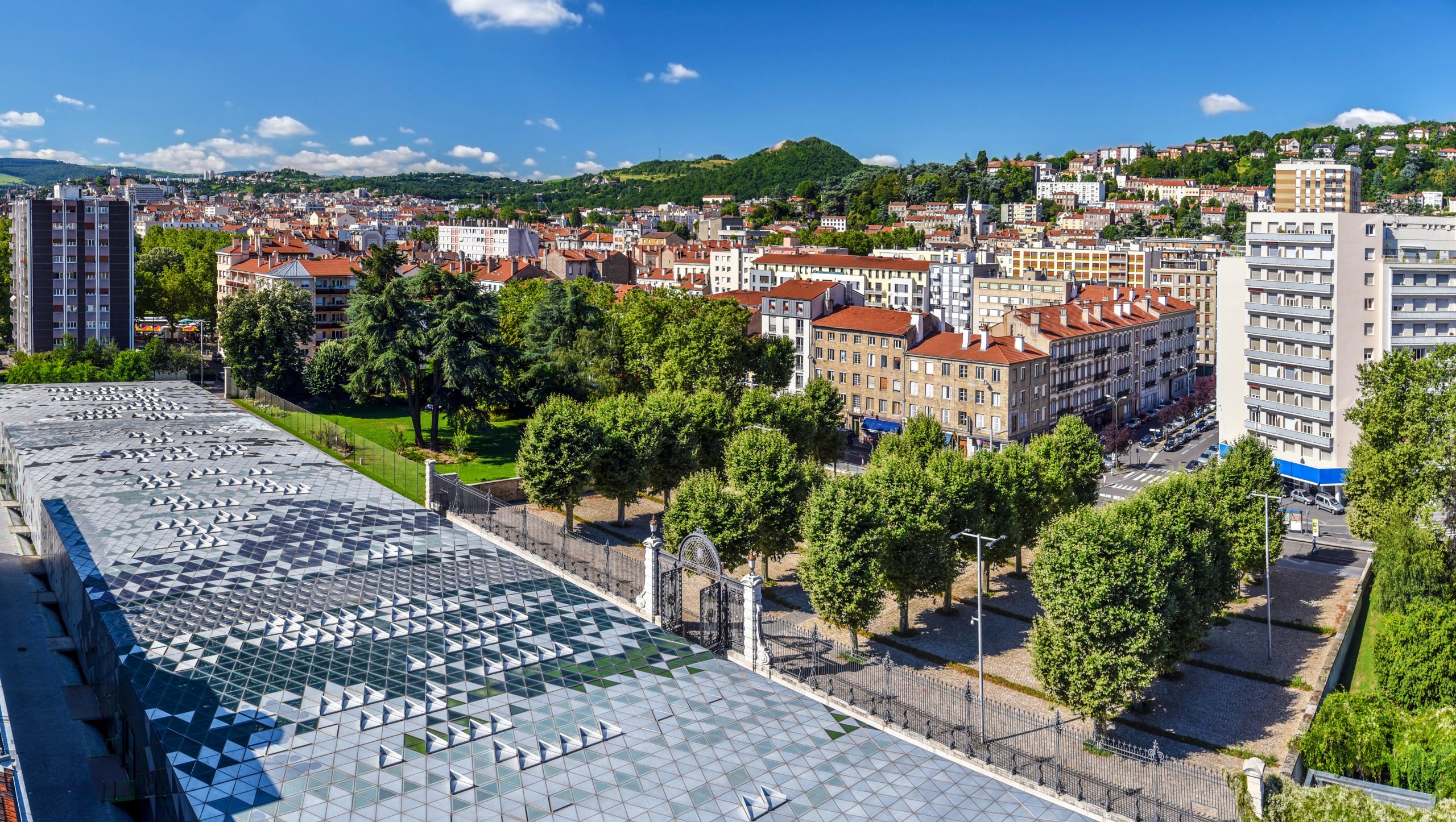 Choosing the Right Travel Insurance for Your Saint-Étienne Journey